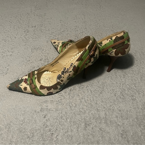 Naughty Monkey Hilary pumps size 8 - Picture 2 of 14